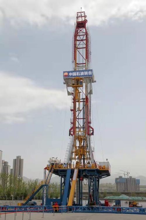國(guó)內(nèi)首臺(tái) 一鍵式 人機(jī)交互7000米自動(dòng)化鉆機(jī)研制成功